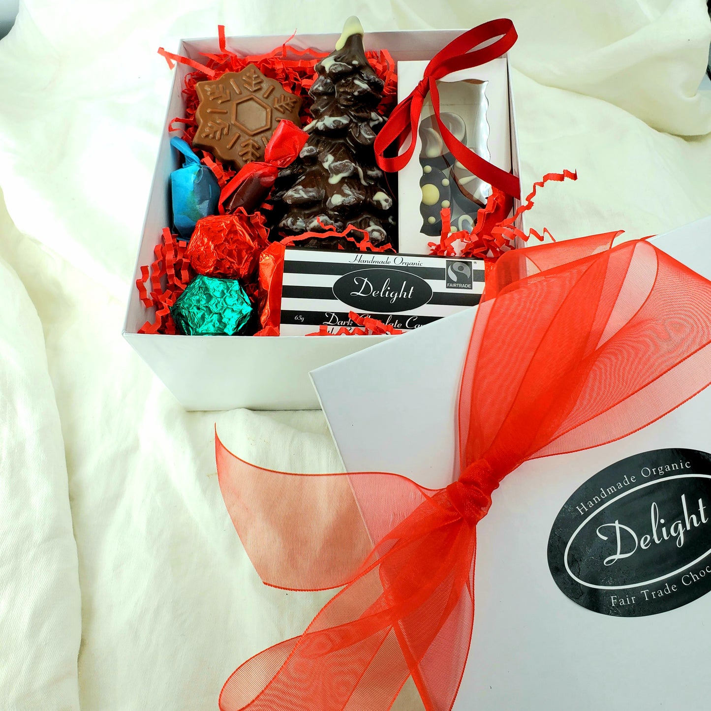 Presents Under the Tree Gift Box