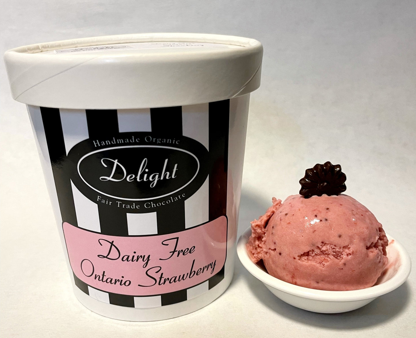 Crème glacée aux fraises de l'Ontario sans produits laitiers